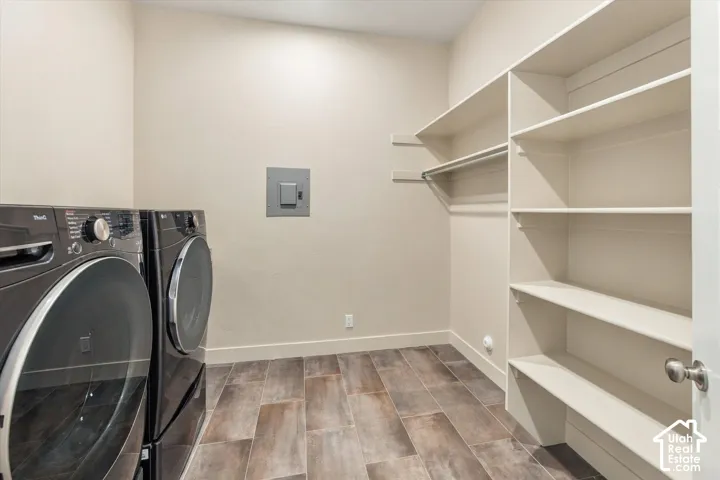 Built-in shelving, hanging rod
