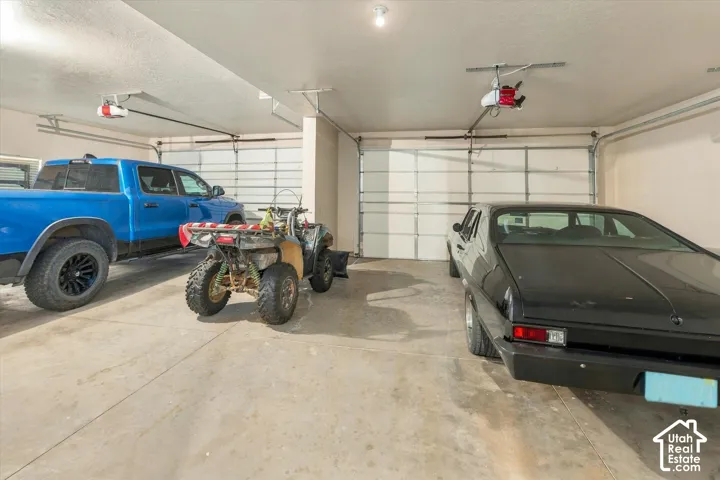 attached 4-car garage, extra height, extra length