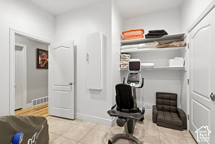 Lower level laundry room