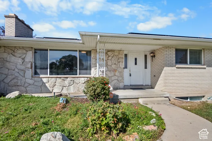 1374 W Marinwood Ave, Taylorsville, Utah 84123