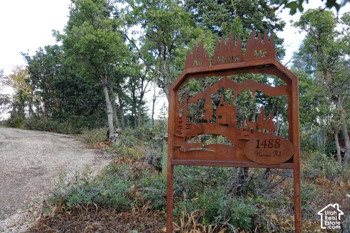 Welcome sign