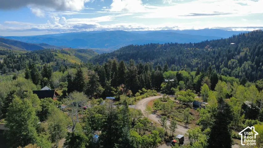 View of surrounding area