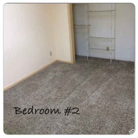 Wall-to-wall carpeting and neutral wall finishes