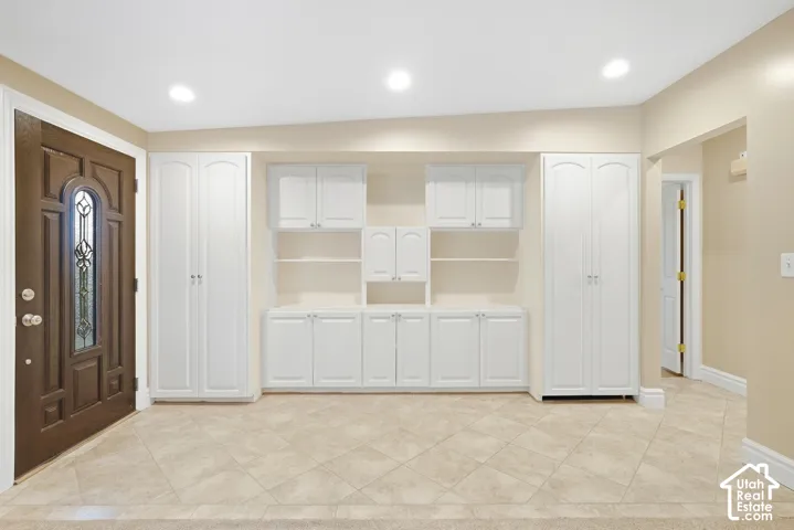 2981 E La Joya Dr, Holladay, Utah 84124