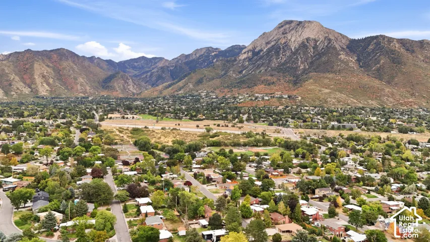 2981 E La Joya Dr, Holladay, Utah 84124