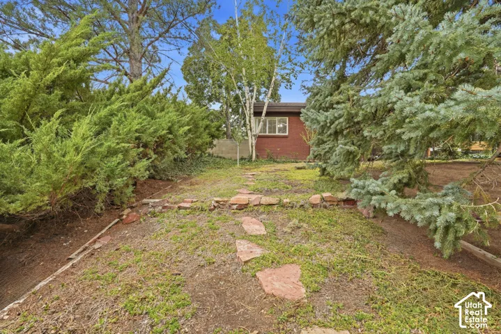 2981 E La Joya Dr, Holladay, Utah 84124