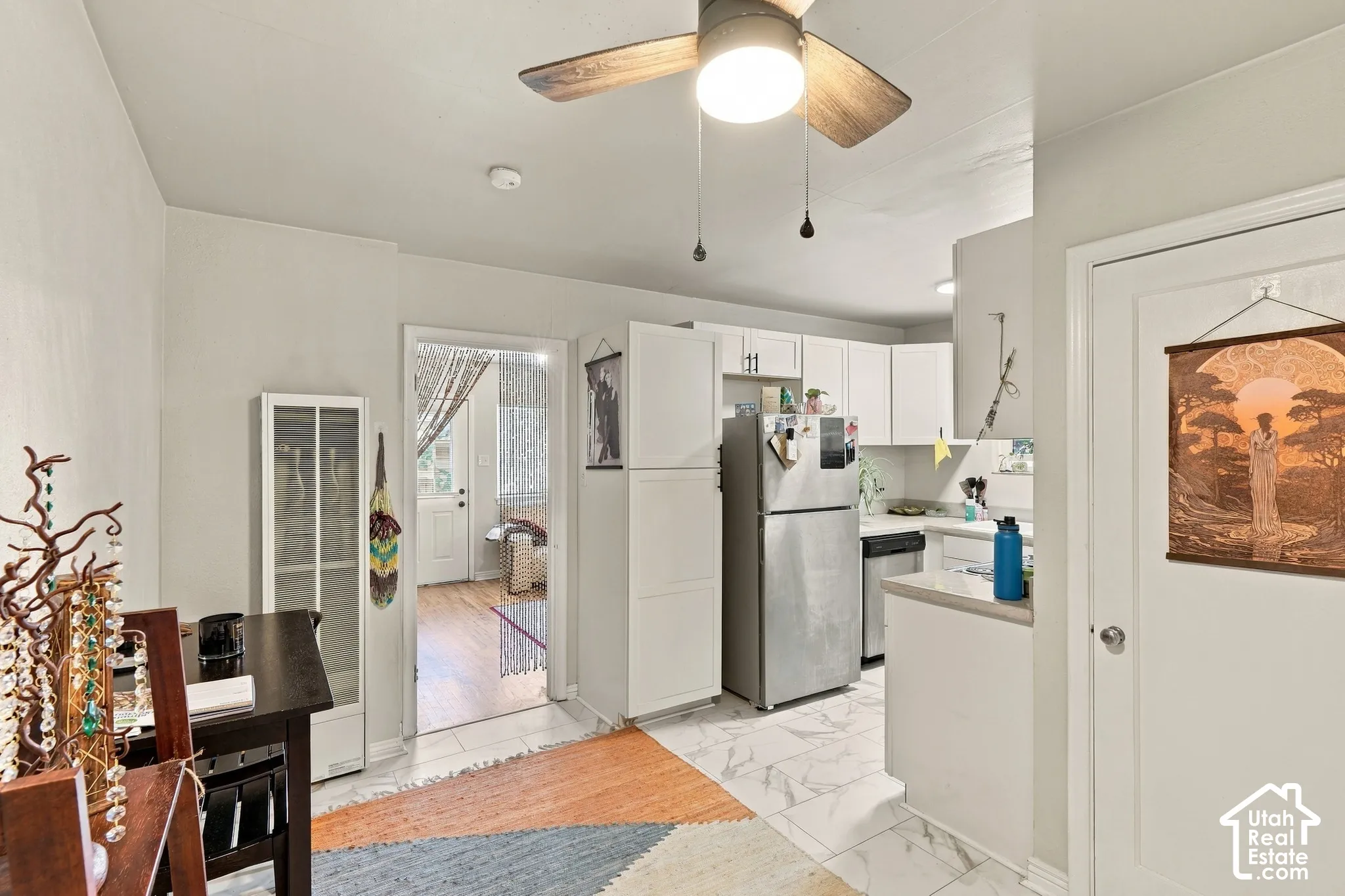 Unit 4 Kitchen
