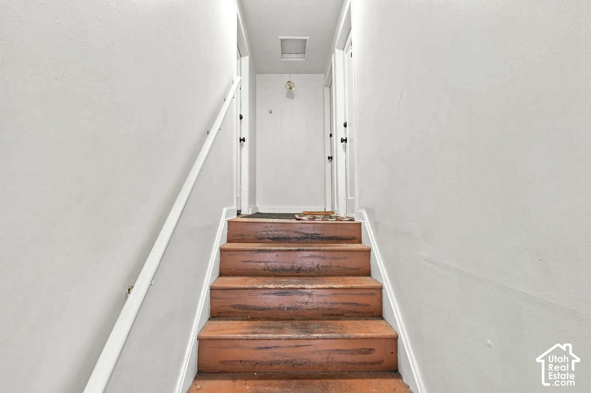 Stairway leading to units 1,2 and 3.