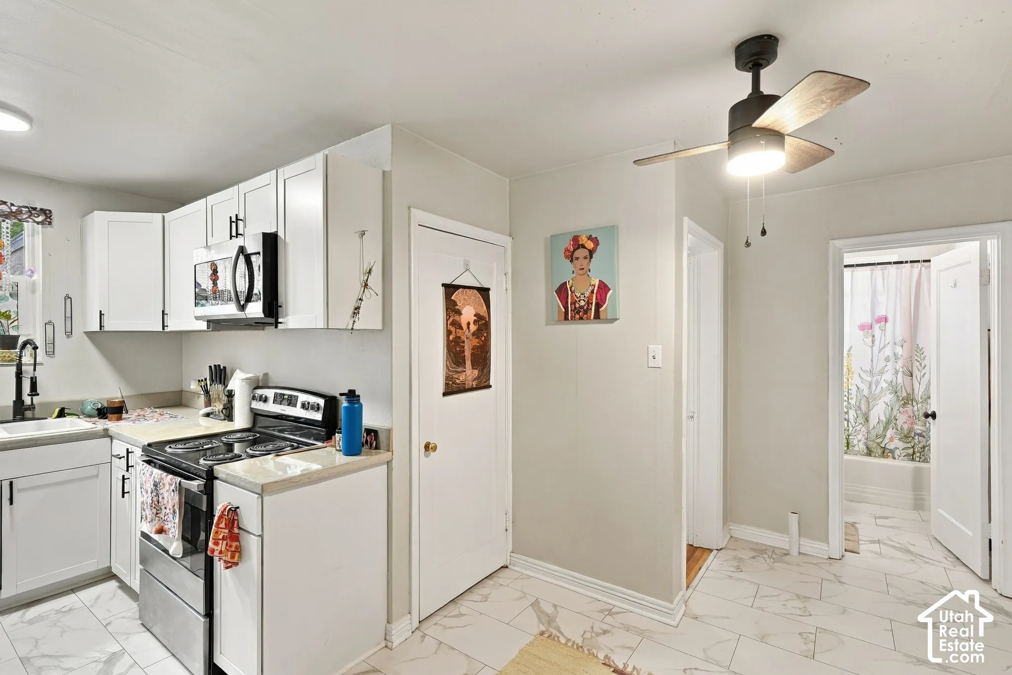 Unit 4 Kitchen