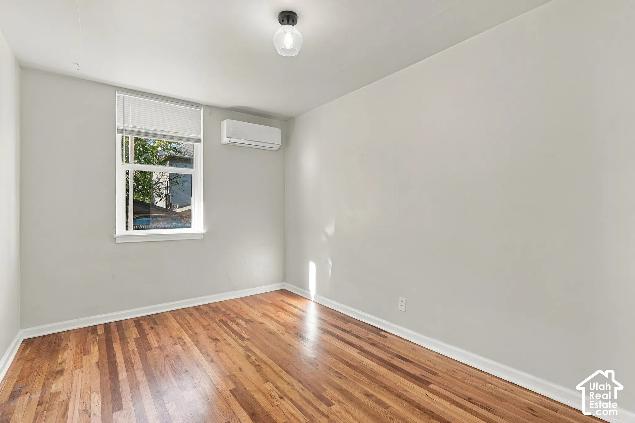 Unit 5 Bedroom