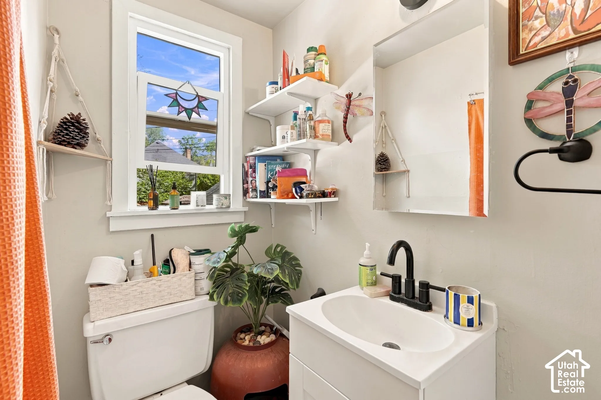 Unit 1 Bathroom