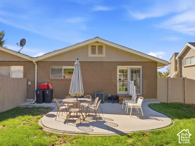 4685 back patio