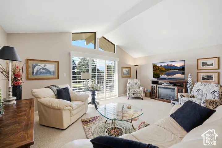 4685 Living room