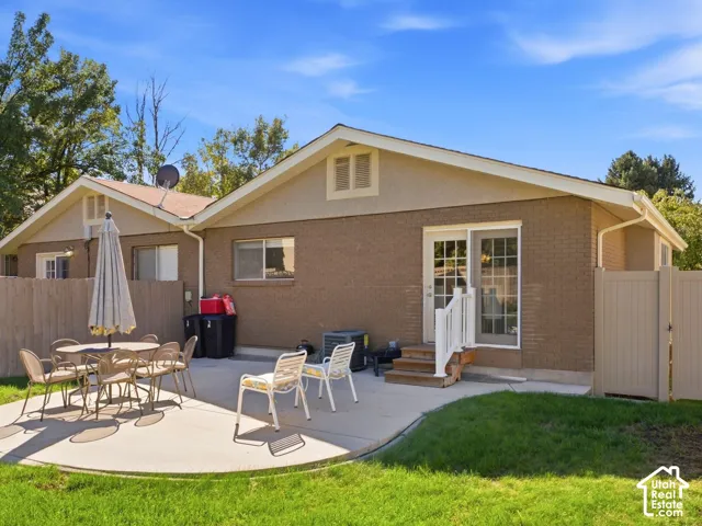 4685 back patio