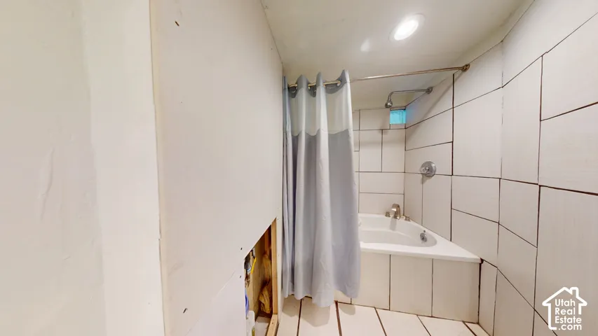 jetted tub