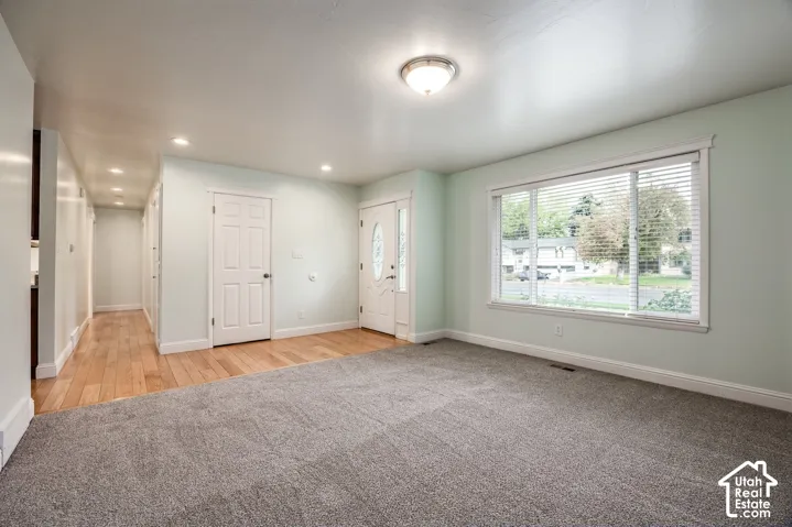 1556 E Petunia Way, Sandy, Utah 84092