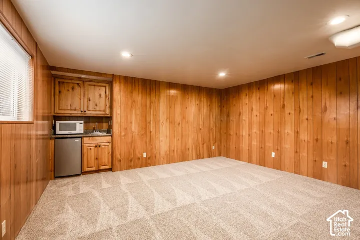 1556 E Petunia Way, Sandy, Utah 84092