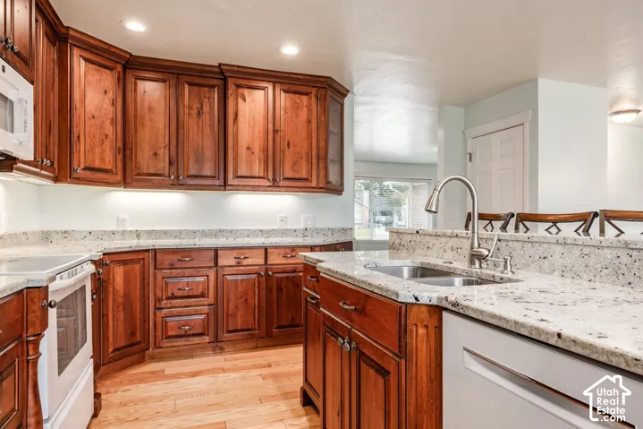 1556 E Petunia Way, Sandy, Utah 84092