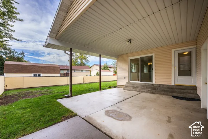 1556 E Petunia Way, Sandy, Utah 84092