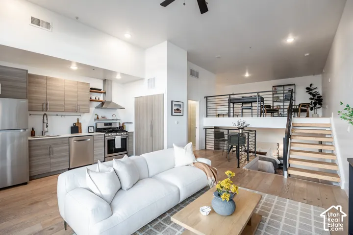 877 S 200 W #103, Salt Lake City, Utah 84101