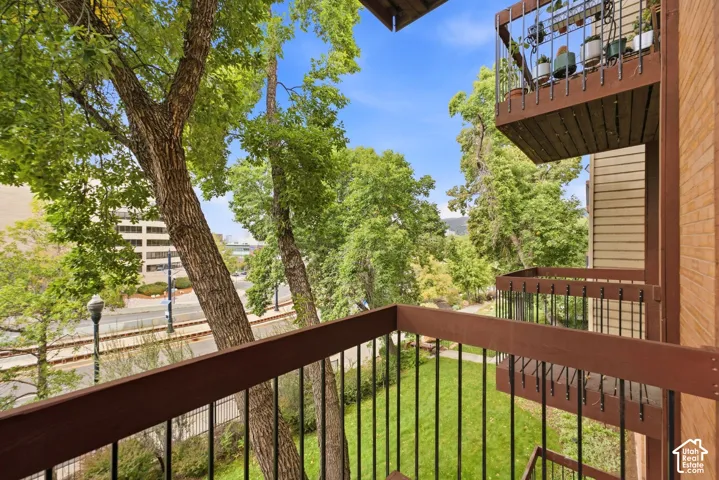 425 S 1000 E #304c, Salt Lake City, Utah 84102