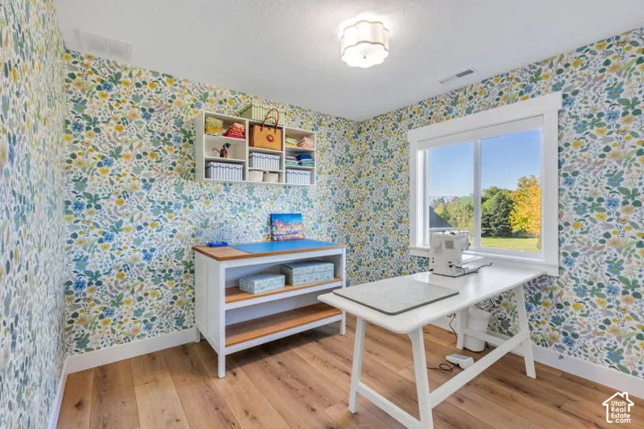 Upstairs bedroom/craft room