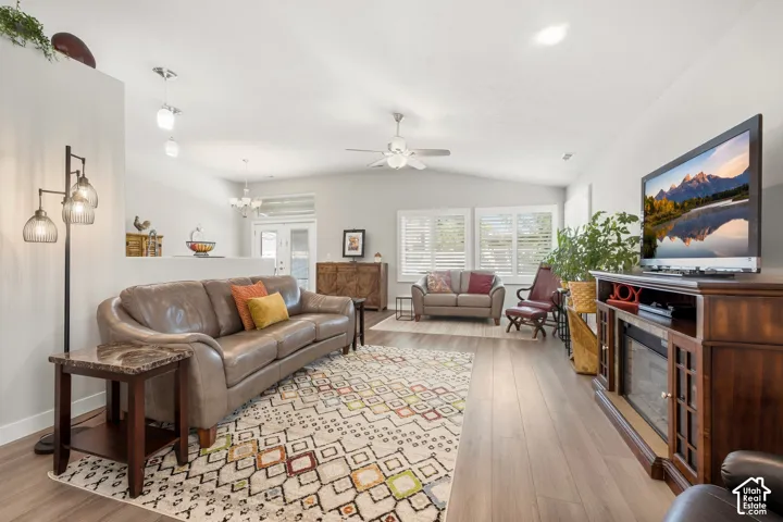 1112 W Autumn Leaf Ln, Taylorsville, Utah 84123