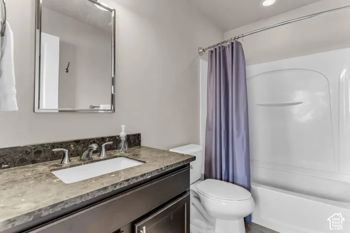 Full bathroom