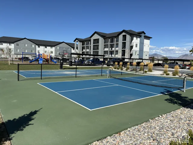 Basketball, pickleball courts, and picnic area available just outside your door!