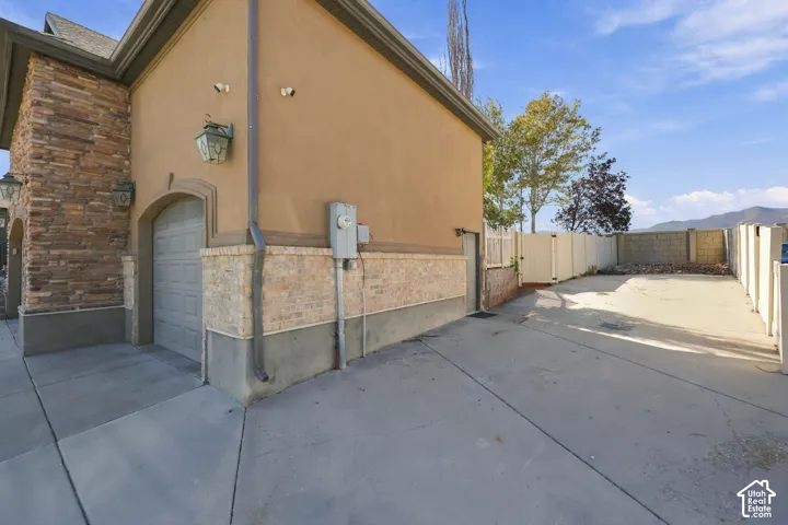 9036 S Coppering Ave, West Jordan, Utah 84081