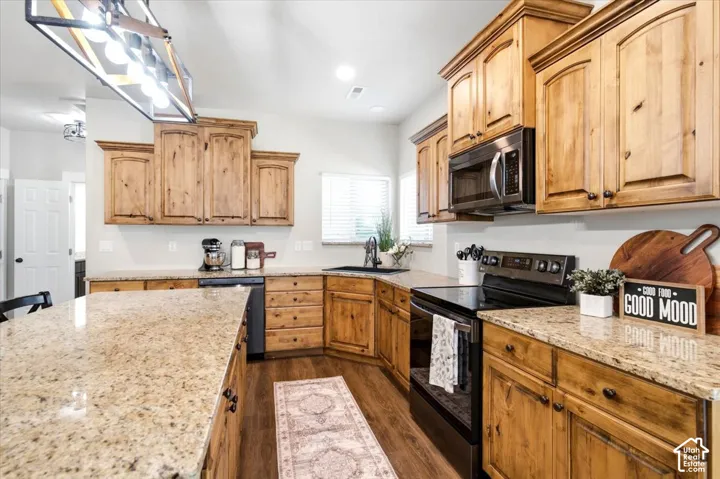 3034 S Edgewater Ln., Syracuse, Utah 84075