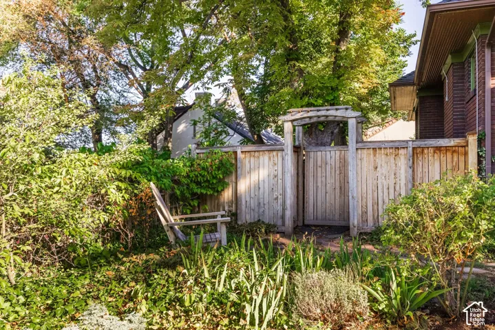 1205 E Yale Ave, Salt Lake City, Utah 84105