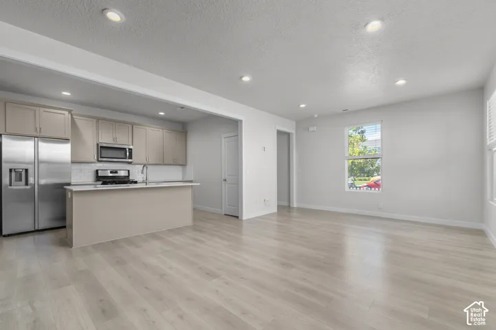 6233 W South Jordan Pkwy, South Jordan, Utah 84009