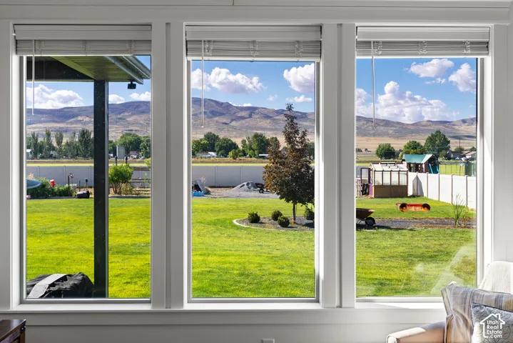 Triple window assembly with clean white trim