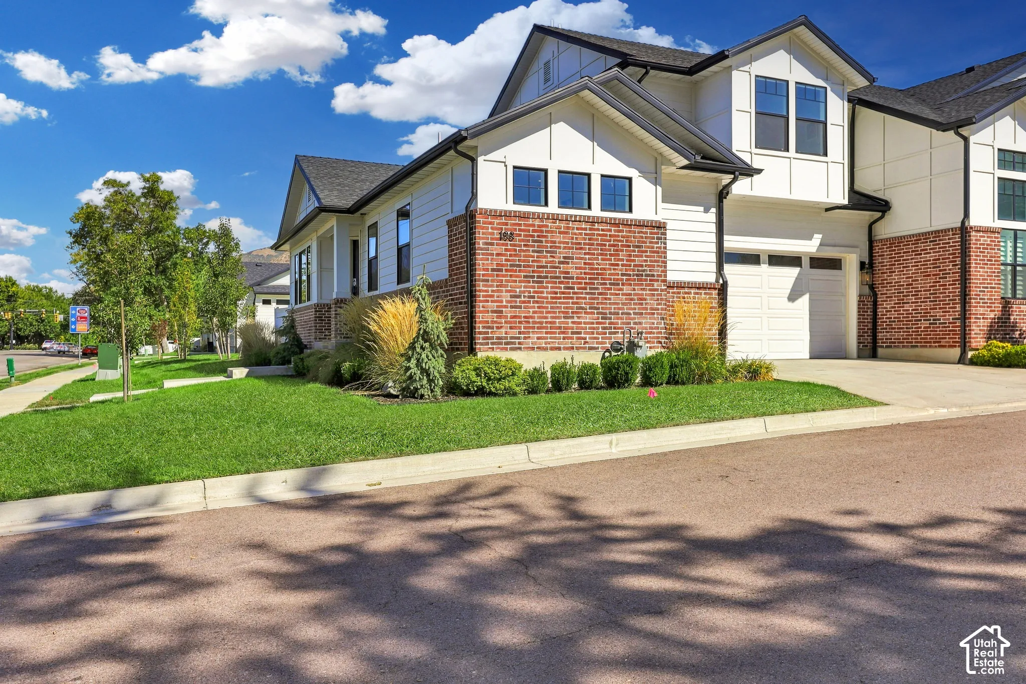 Pristine townhome located in the heart of historic Farmington