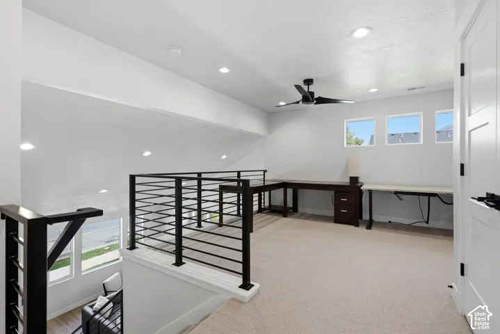 Upstairs loft perfect for an office, game room or play room