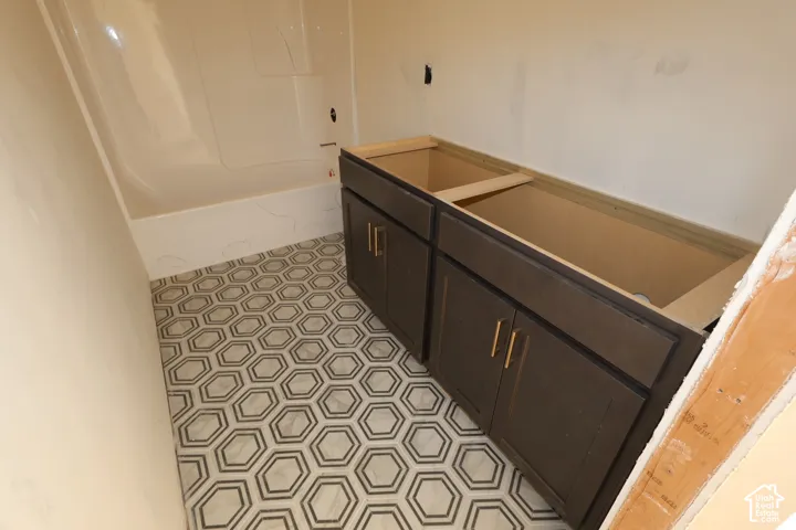 Guest Bathroom on 2nd Floor