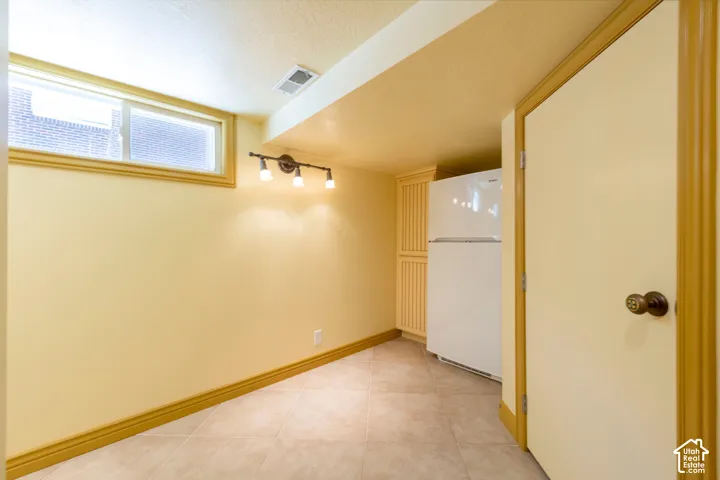 1531 E Roosevelt Ave, Salt Lake City, Utah 84105