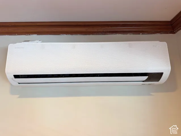 Samsung Wall-mounted climate control unit