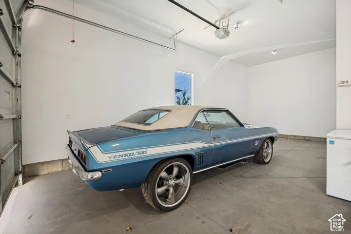 view of 3rd car garage