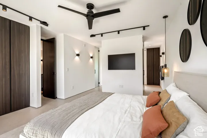 Integrated ceiling fan with matte black finish