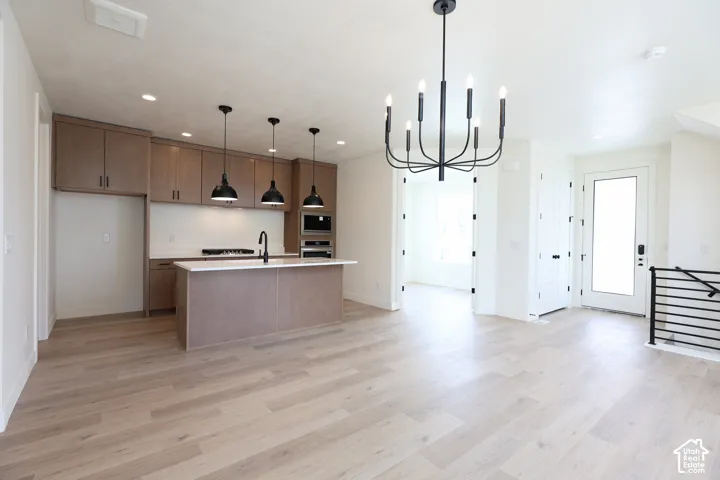 *Interior finished photos are from previously built homes of the same floor plan for example purposes. Upgrades and finishes vary.*