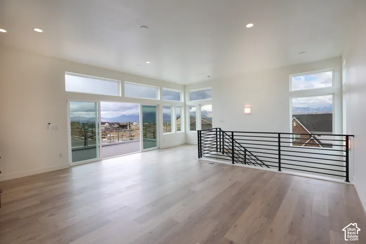 *Interior finished photos are from previously built homes of the same floor plan for example purposes. Upgrades and finishes vary.*