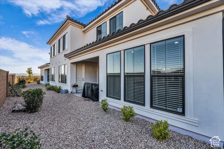 2310 E Arena Roja Dr, Washington, Utah 84780