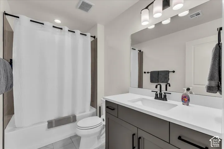 2310 E Arena Roja Dr, Washington, Utah 84780