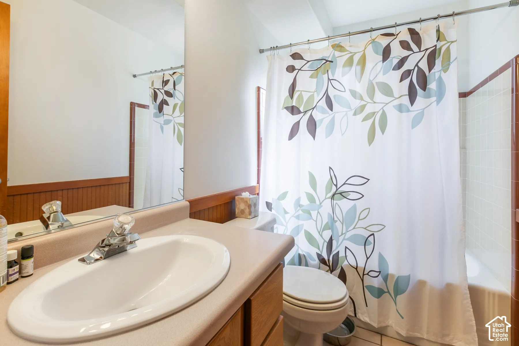 White porcelain sink with a chrome faucet