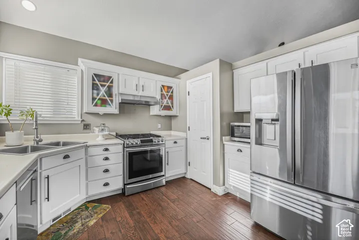 Updated Kitchen and included stainless steel appliances