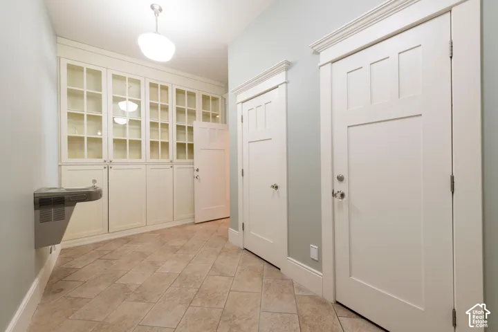 2807 E Saint Marys Way, Salt Lake City, Utah 84108