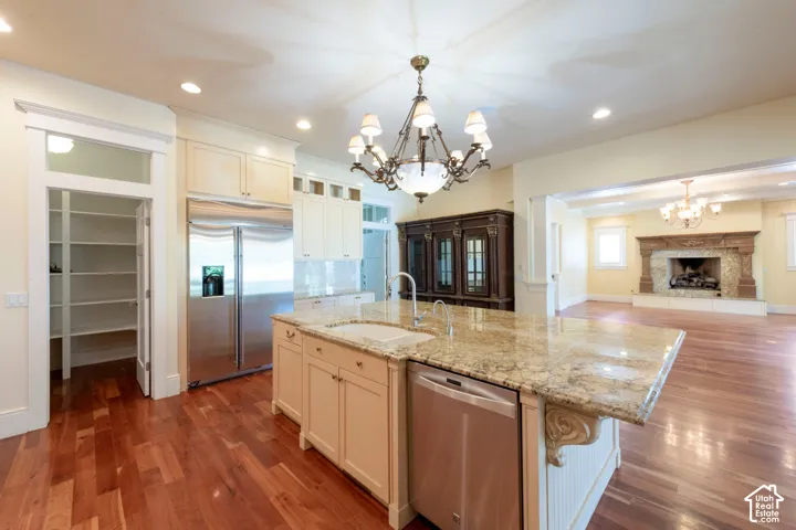 2807 E Saint Marys Way, Salt Lake City, Utah 84108