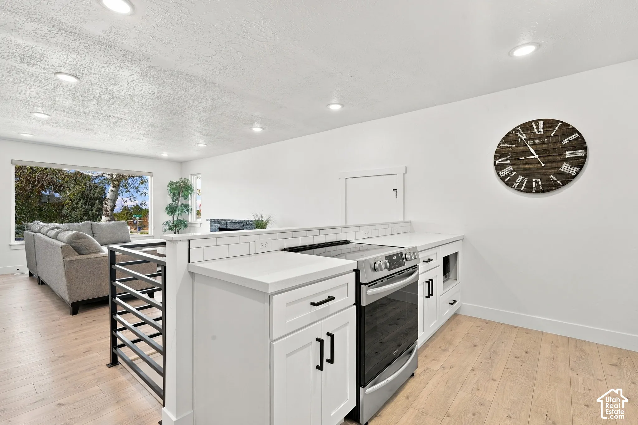 Open concept kitchen so you can watch the game and prep dinner.